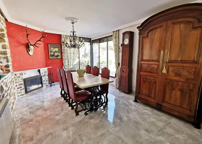 El Mirador De Acebo, 4 Estrellas, Piscina, Дом отдыха Асебо